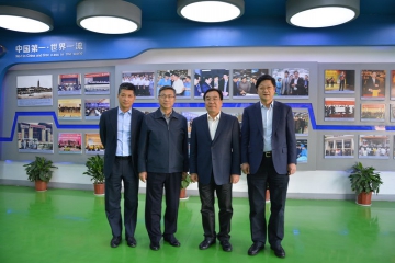 省委副书记信长星到j9游戏集团ATG公司调研