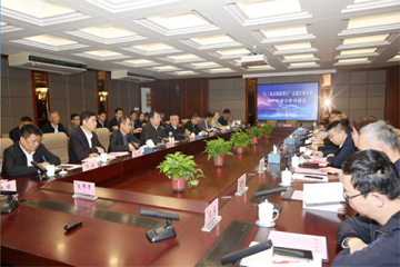 招才引智高校行，推动城市人才双向奔赴 ——我司应邀参与市人社“招才引智江南大学高校杏妆活动 