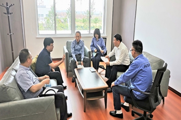 娄底市市长张君毅一行来访AAAC公司